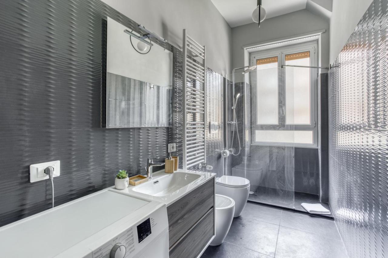 Sapienza Grand Apartment Rome Bagian luar foto