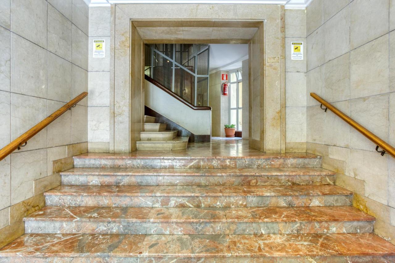 Sapienza Grand Apartment Rome Bagian luar foto
